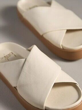 Beek Hen Leather Platform Slide Sandals- Eggshell